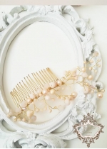 Гребен- украса за коса с кристали в цвят пудра и праскова Garden Blush by Rosie