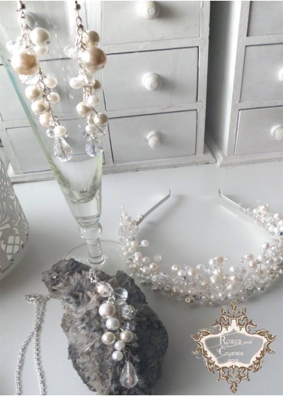 Комплект сватбена корона, колие и обици с перли и кристали Сваровски серия Ivory Dream
